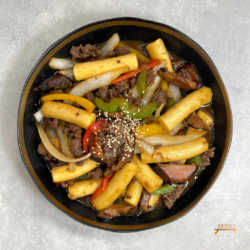 궁중 떡볶이 Royal Tteokbokki with Beef